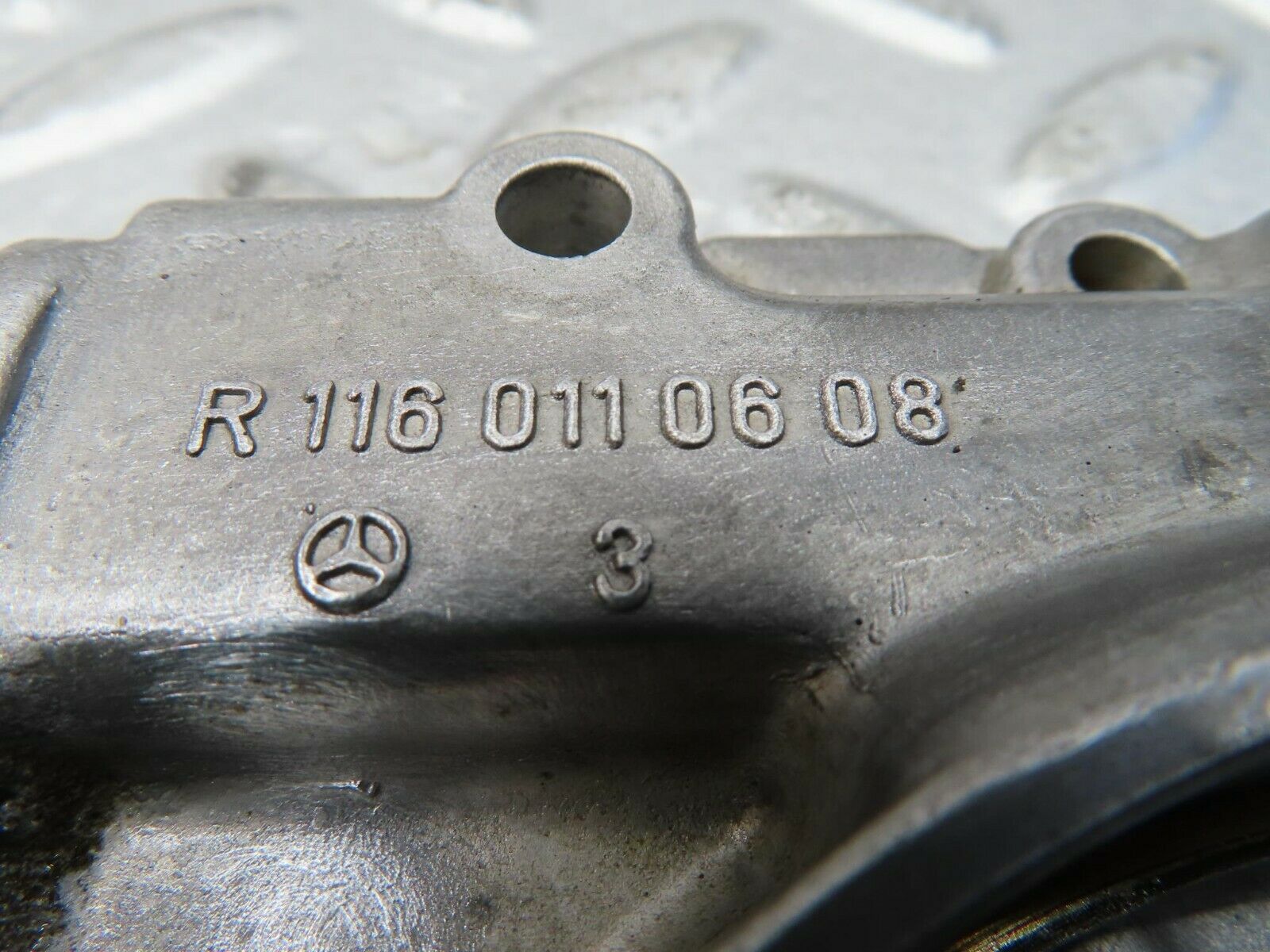 15710 Mercedes-Benz R107 450SL Crankshaft Rear Sealing Cover 1160110608