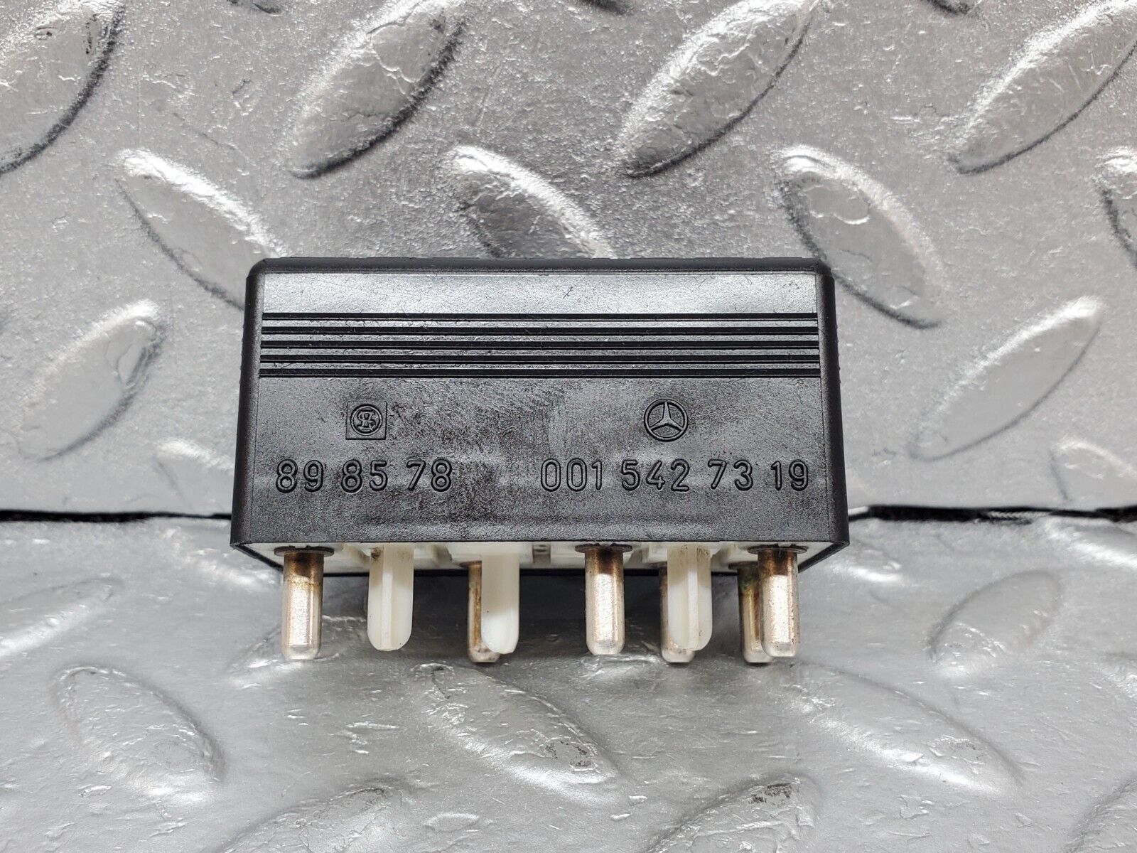 44947 Mercedes-Benz R129 300SL Coupe Auxiliary Fan Relay 0015427319