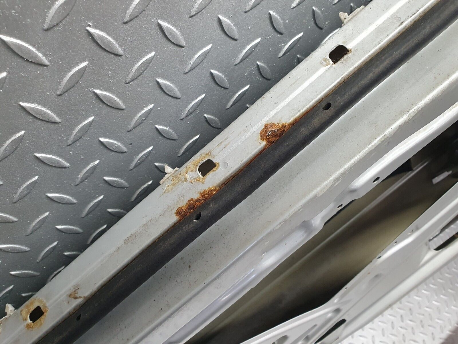 42971 Mercedes-Benz W201 190 2.0L Front Left Door