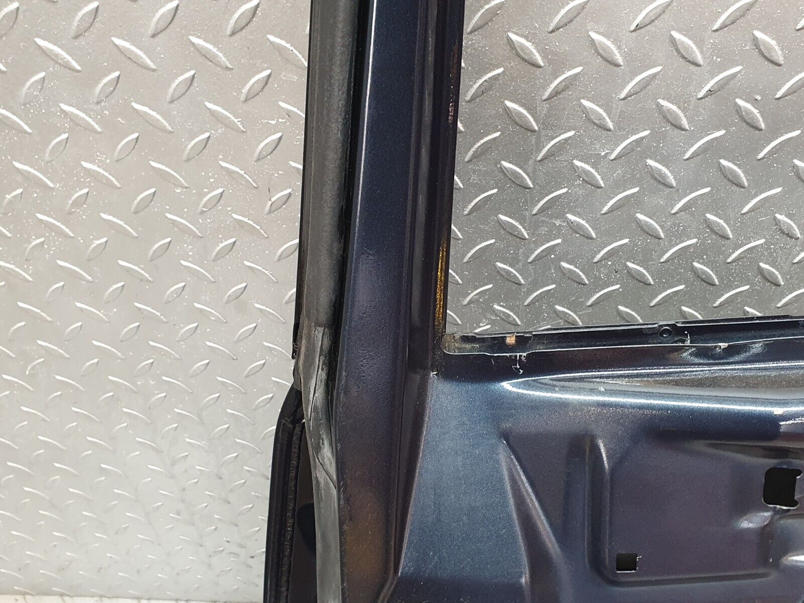 41834 Mercedes-Benz W202 C200 Rear Right Door