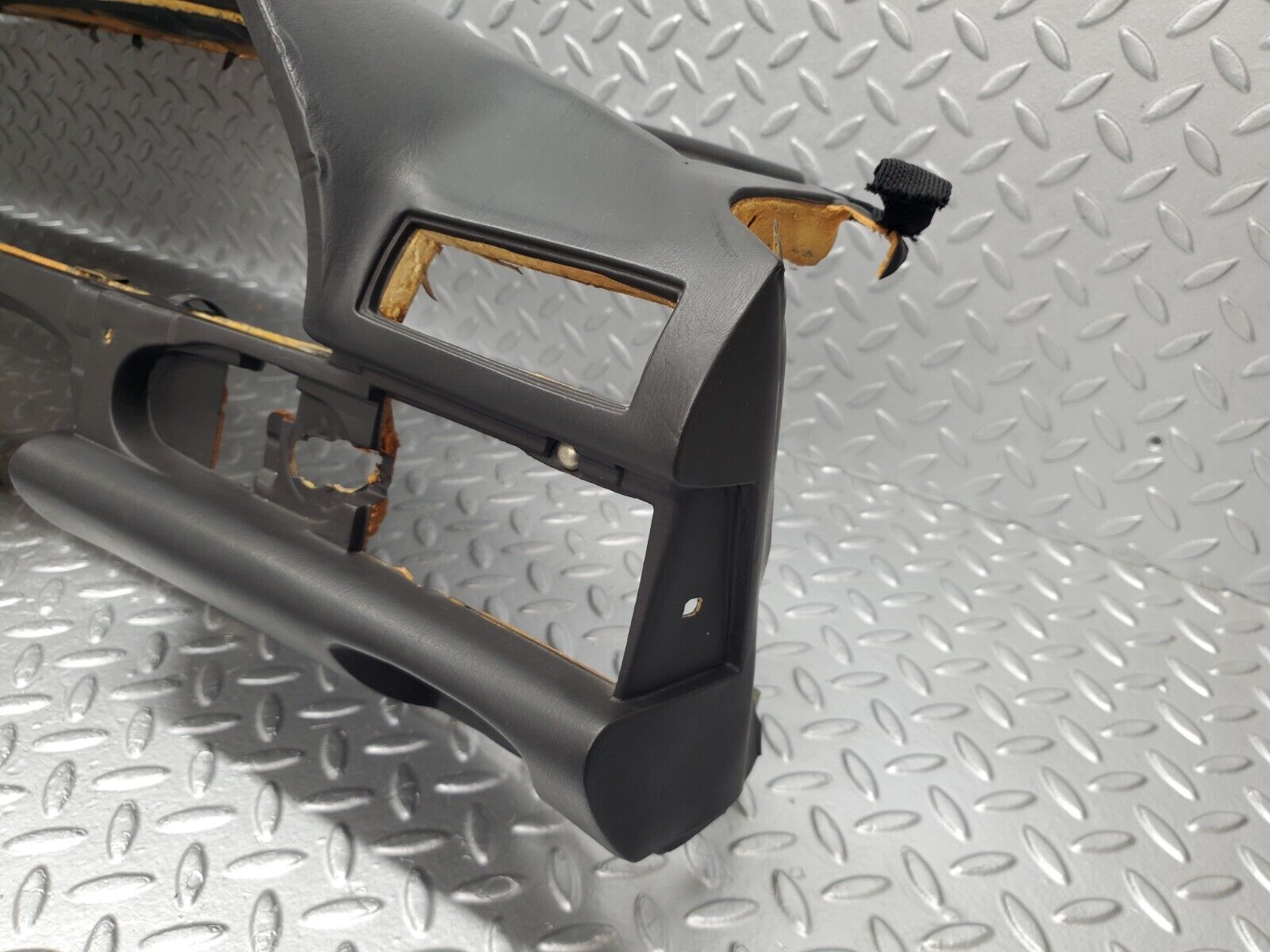 46020 Mercedes-Benz W126 420SE Dashboard Black