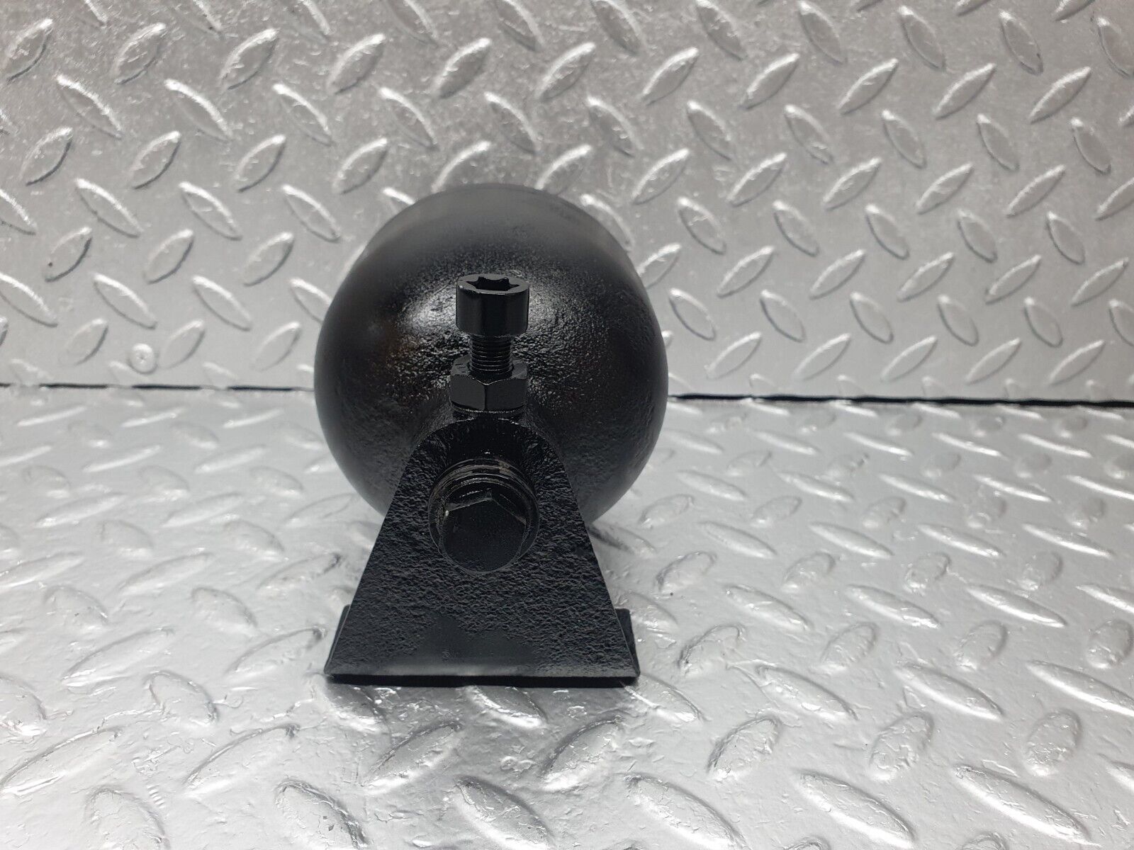 43608 Mercedes-Benz C126 380SEC Coupe Rear Suspension Sphere