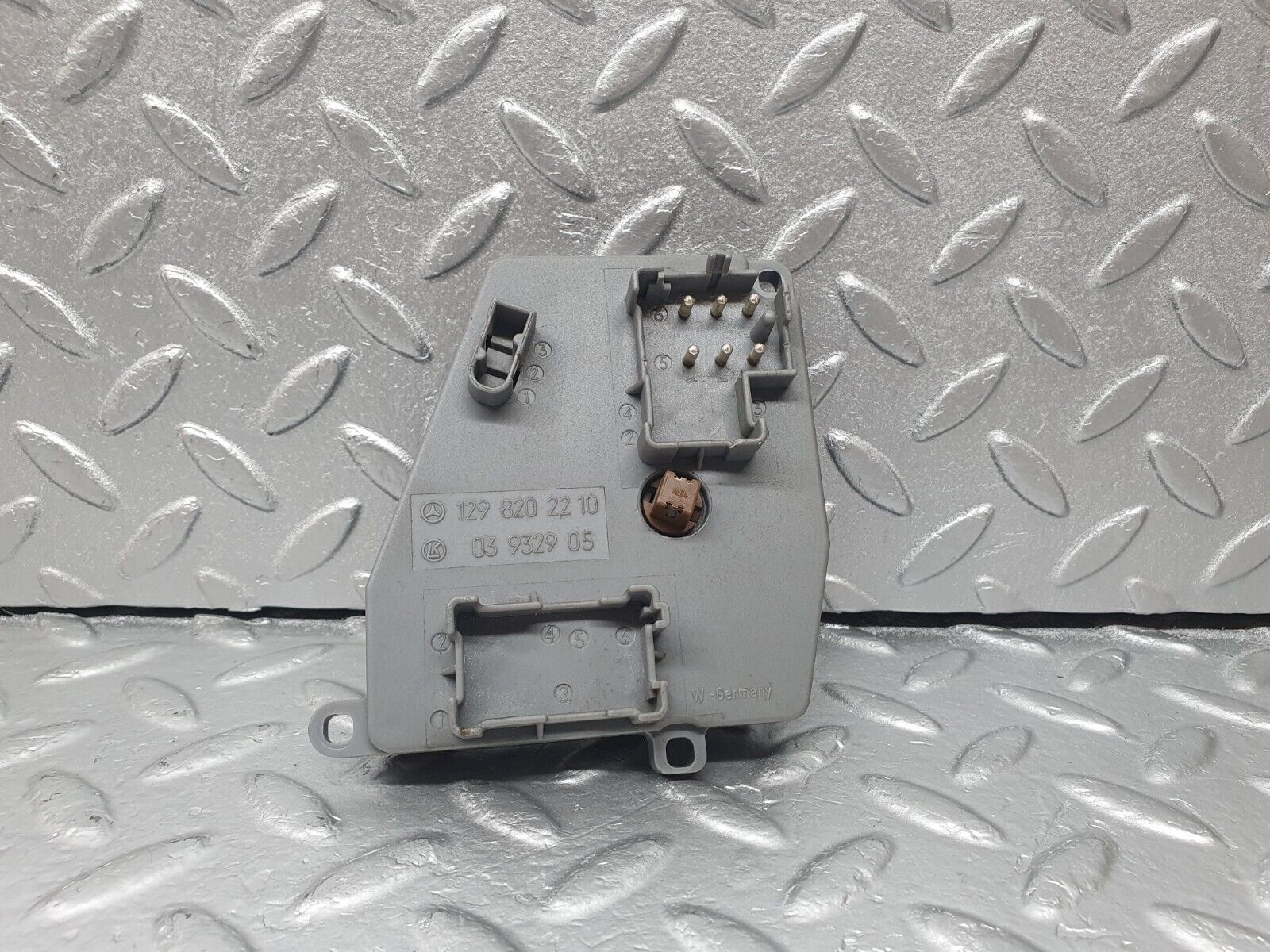 42474 Mercedes-Benz R129 320SL Coupe Front Right Seat Adjust Switch 1298202210