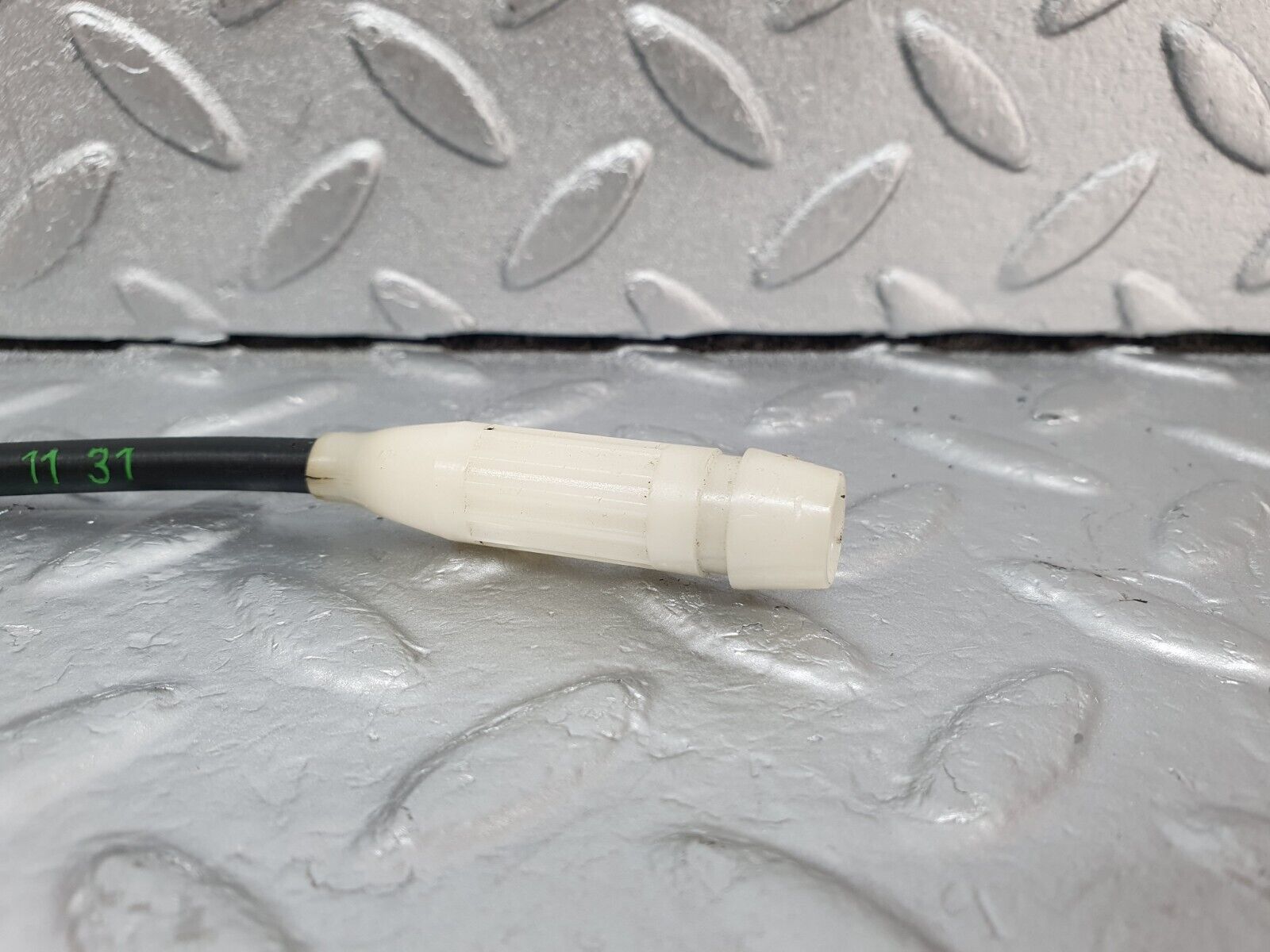 43764 Mercedes-Benz C126 380SEC Coupe Heater Control Cable 1268301131