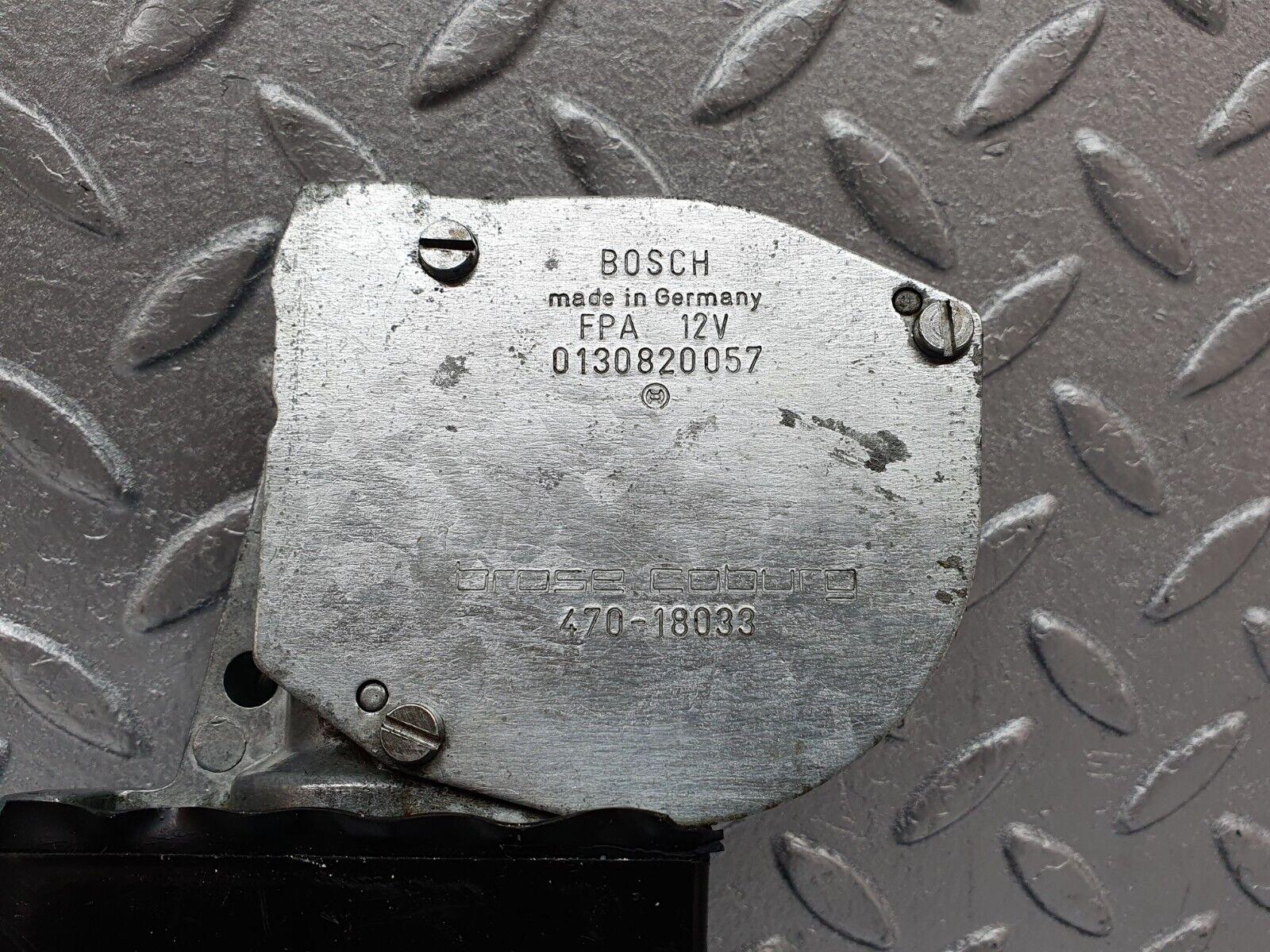 44146 Mercedes-Benz C123 230CE Coupe Front Right Window Regulator Motor 0130820057