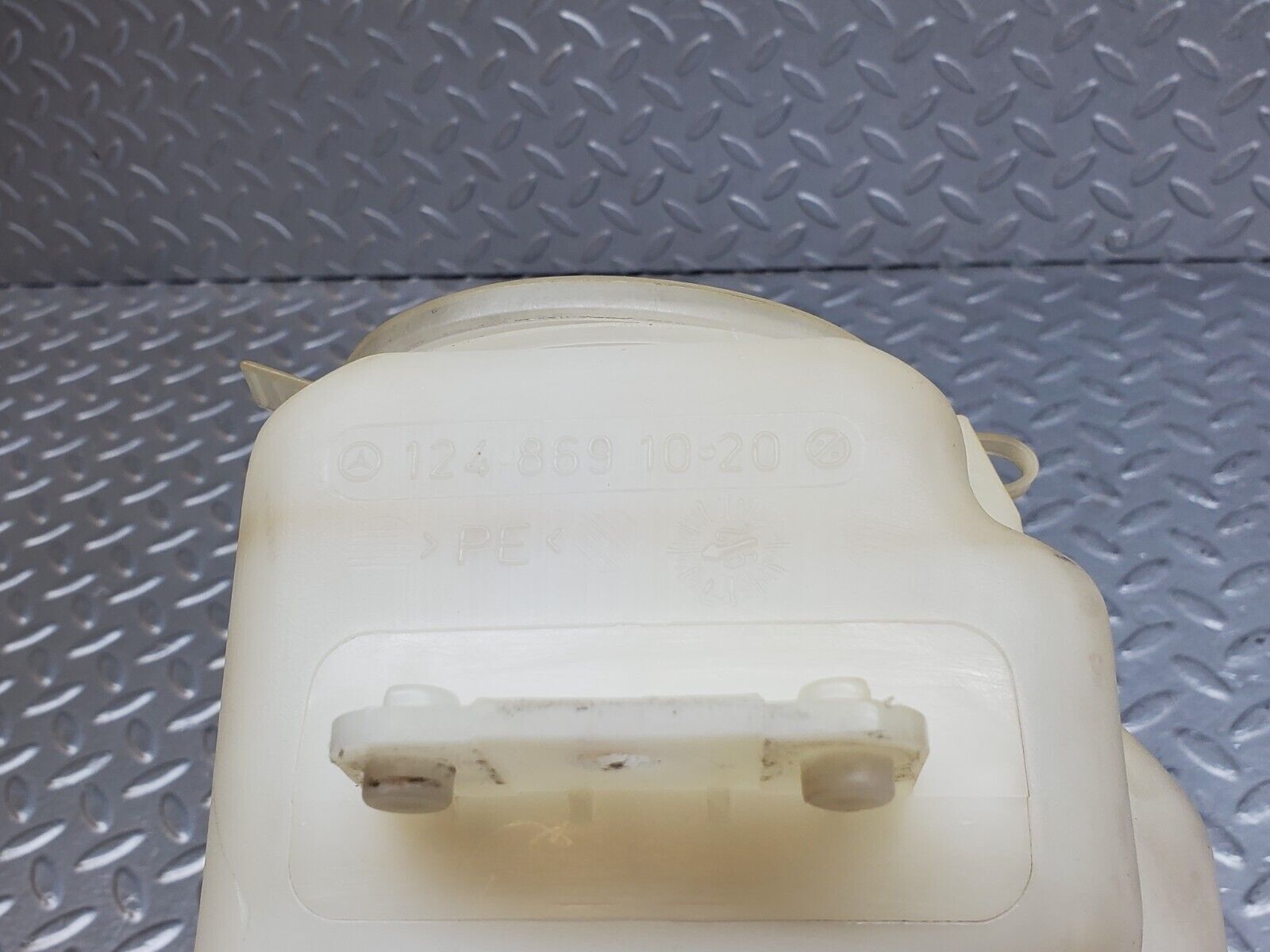 44769 Mercedes-Benz W124 220E Windscreen Washer Fluid Reservoir 1248691020 1248690272 1295400217