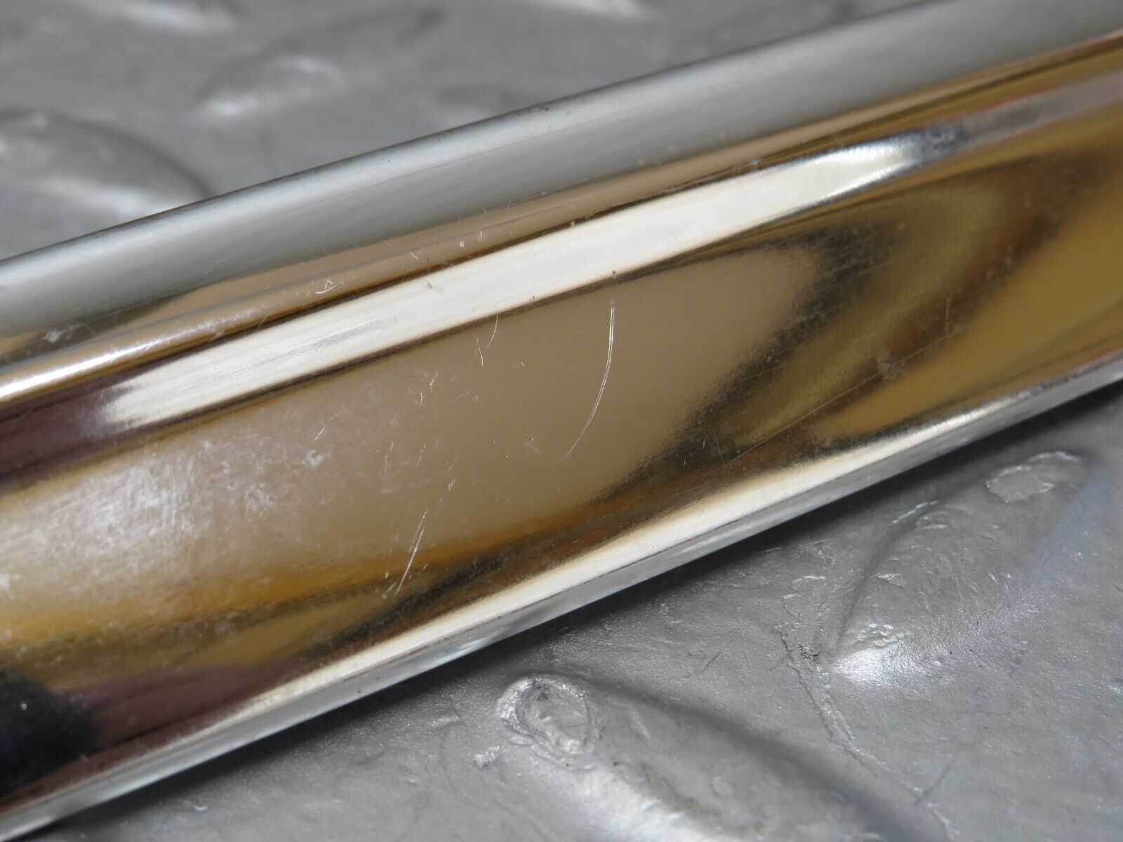 35373 Mercedes-Benz R107 280SL Left Door Chrome Trim