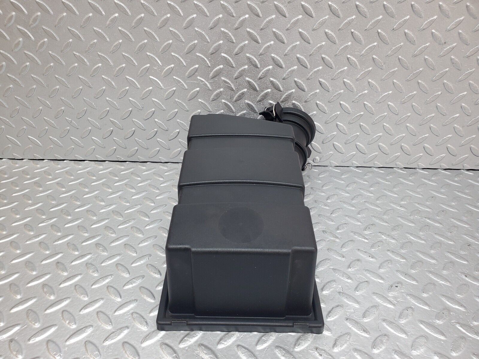 44766 Mercedes-Benz W124 220E Air Filter Box Housing Lid