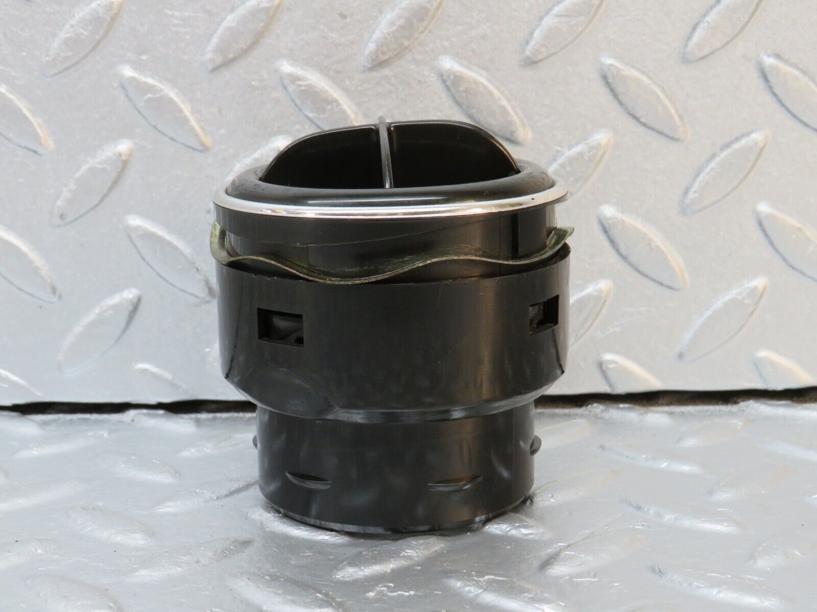 39819 Mercedes-Benz R107 350SL Dashboard Air Vent