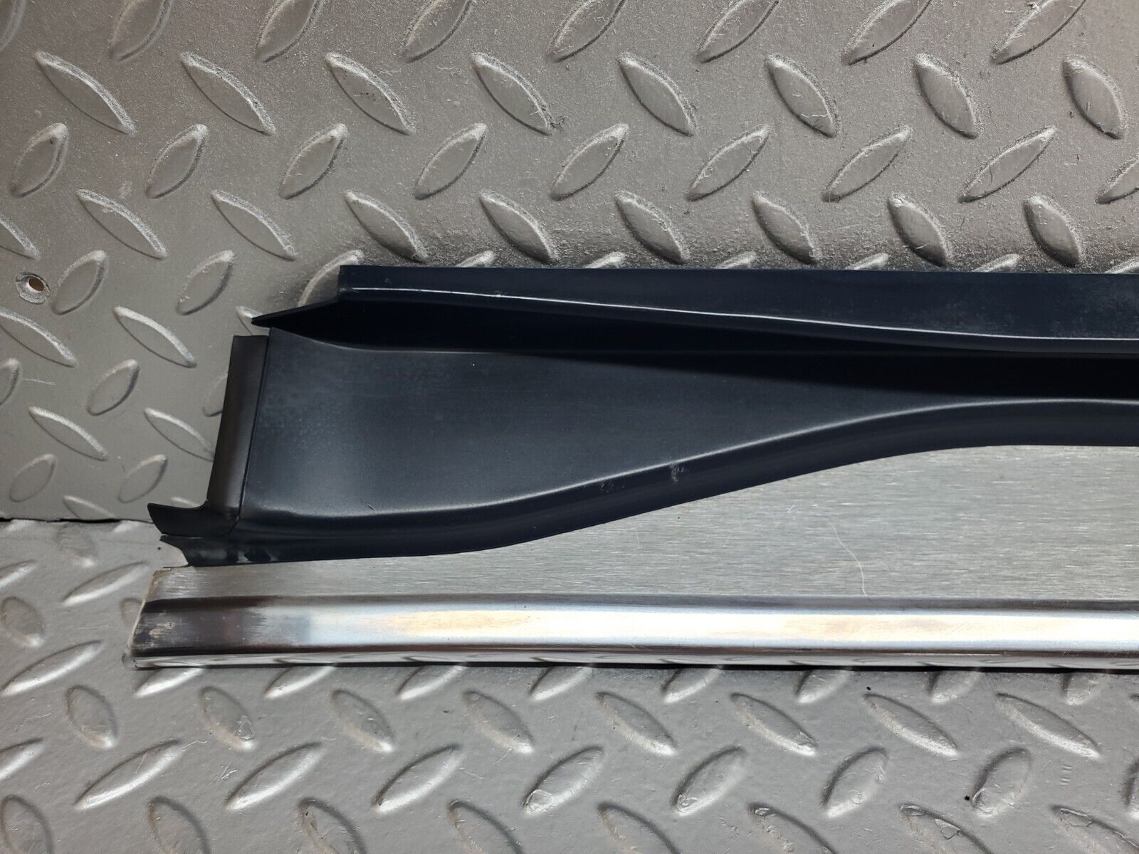45318 Mercedes-Benz R129 300SL Coupe Right Door Sill Blue 1296800435