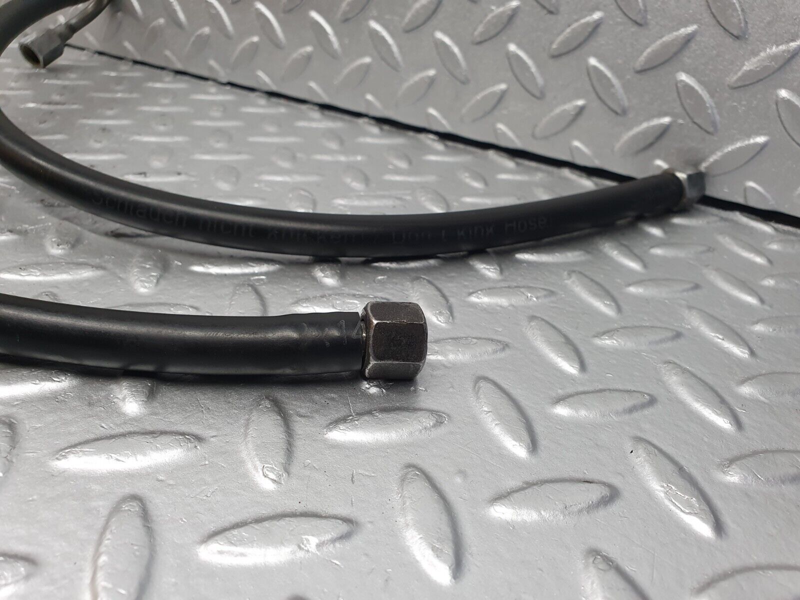 42525 Mercedes-Benz R129 320SL Coupe Fuel Hose Pipe