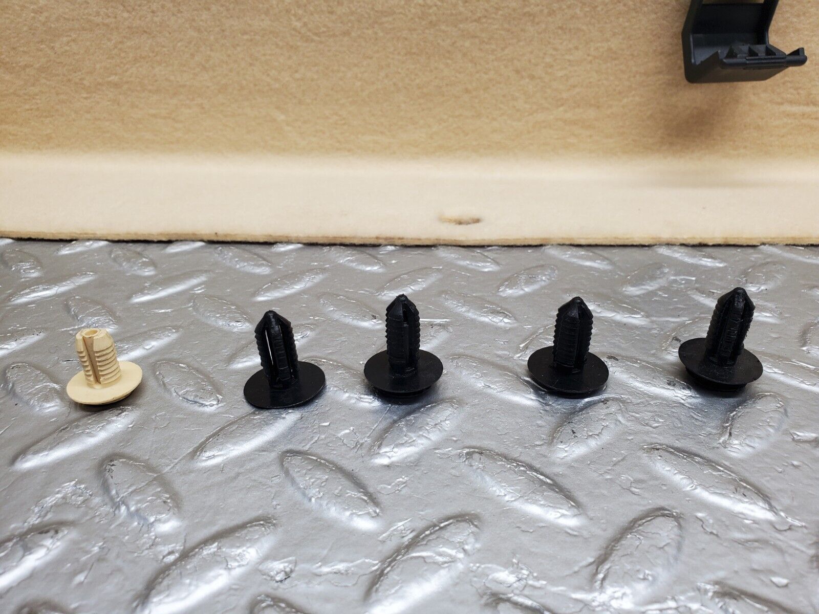 46862 Mercedes-Benz R129 320SL Coupe Fuel Tank Cover Plate Carpet Beige 1296903741