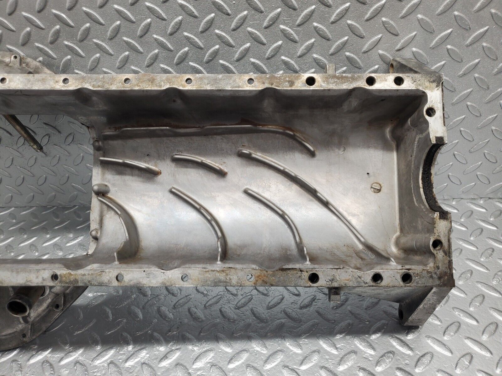 46705 Mercedes-Benz C123 280CE Coupe Oil Pan Oil Sump 1100140702