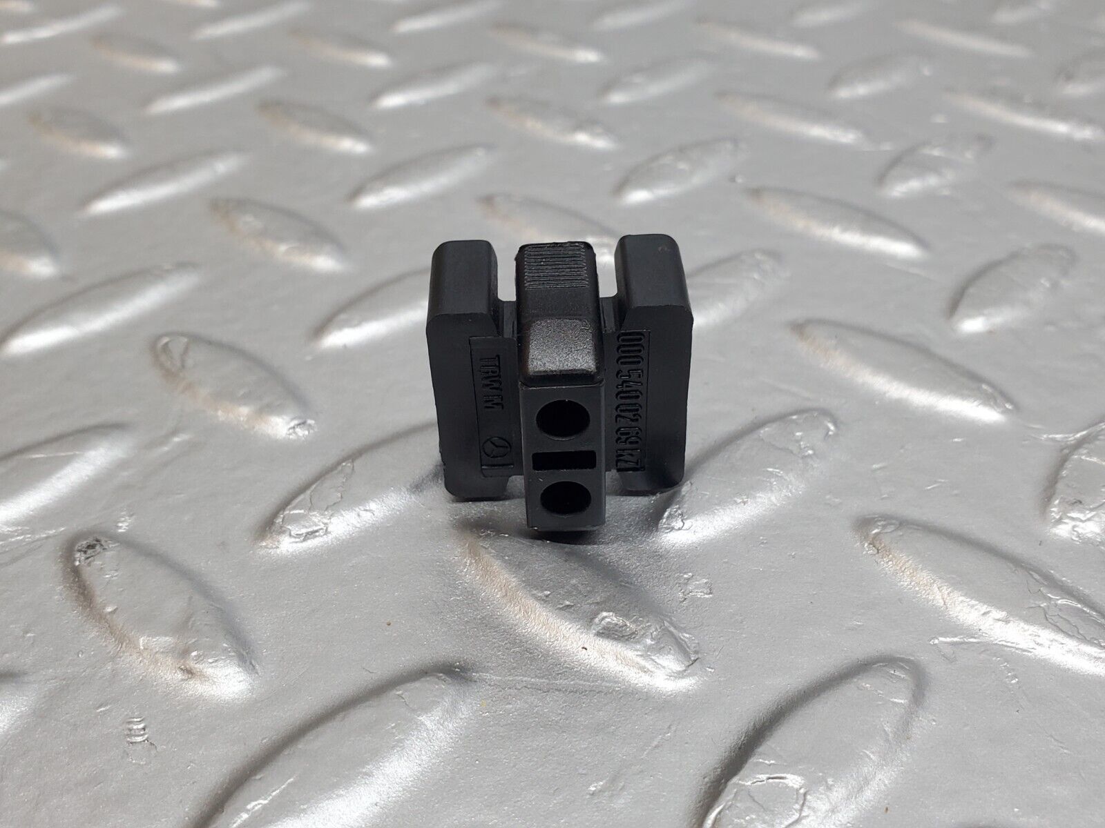 44719 Mercedes-Benz W124 220E Wiring Cable Junction 0005400269