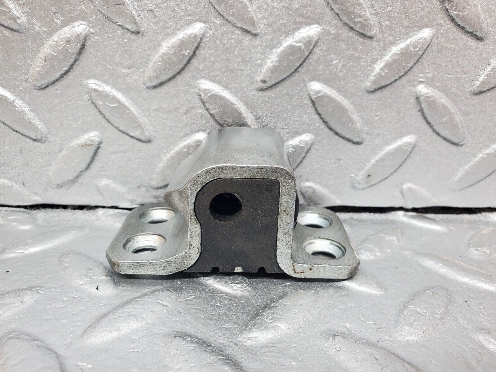 45633 Mercedes-Benz W126 420SE Left Door Lock Latch