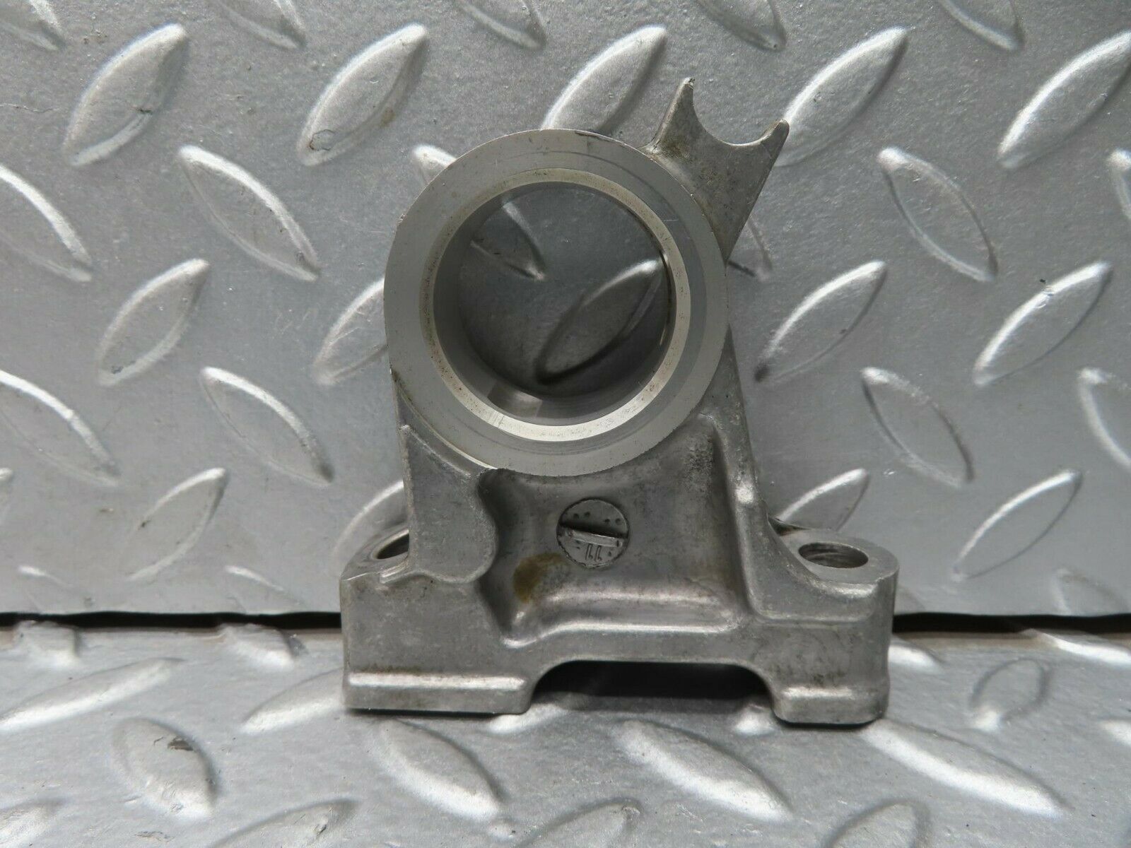 15639 Mercedes-Benz R107 450SL Camshaft Tower Bearing 1160513310