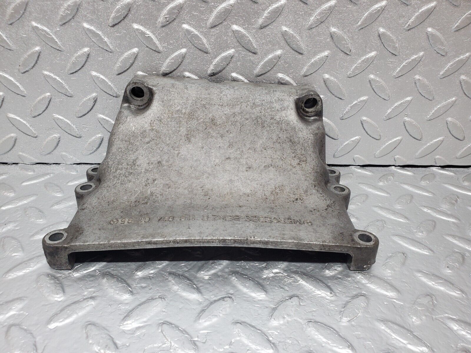 44303 Mercedes-Benz W123 280E Gearbox Support 1100140195