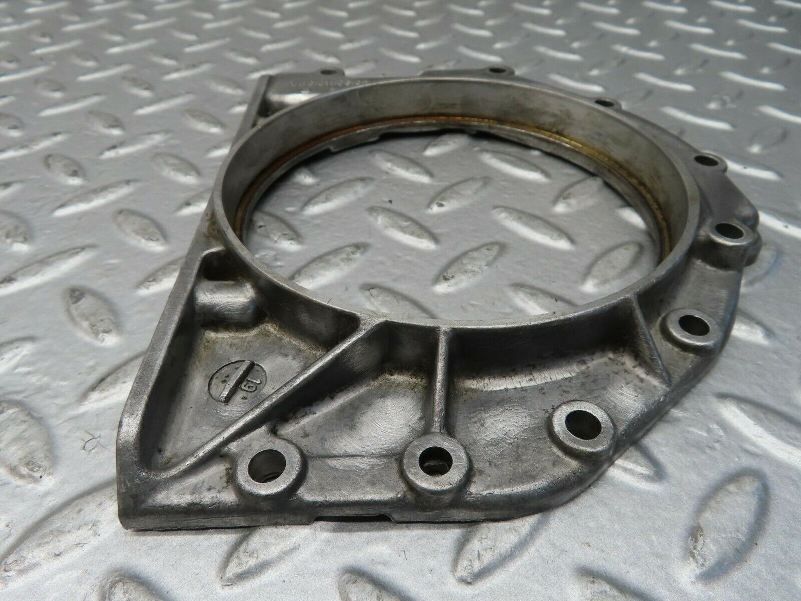 15710 Mercedes-Benz R107 450SL Crankshaft Rear Sealing Cover 1160110608