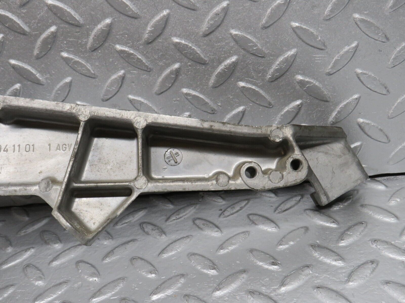 39110 Mercedes-Benz R107 500SL Brake Pedal Bracket 1072941101