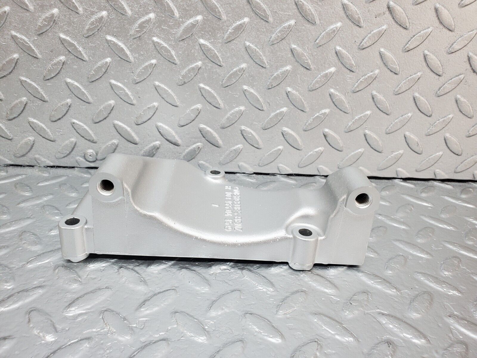 45080 Mercedes-Benz R129 300SL Coupe Alternator Generator Bracket 1031550435