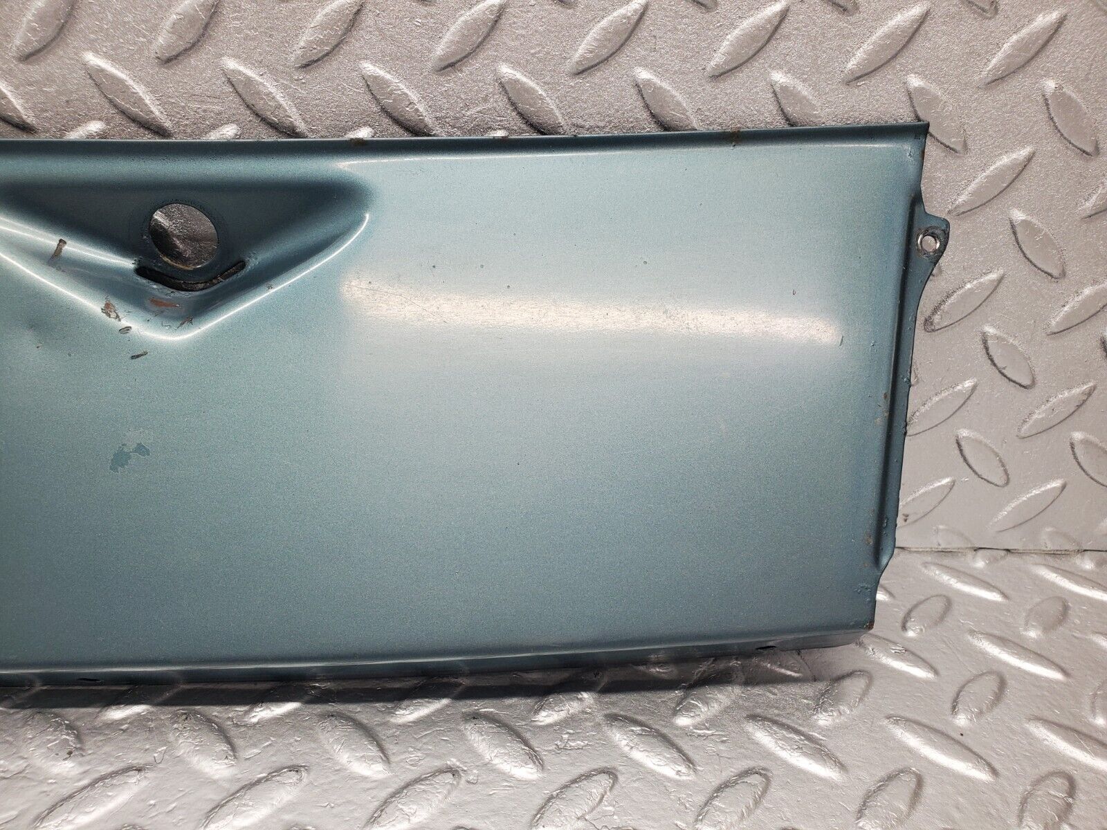 46500 Mercedes-Benz C123 280CE Coupe Wiper Motor Assembly Access Cover Panel