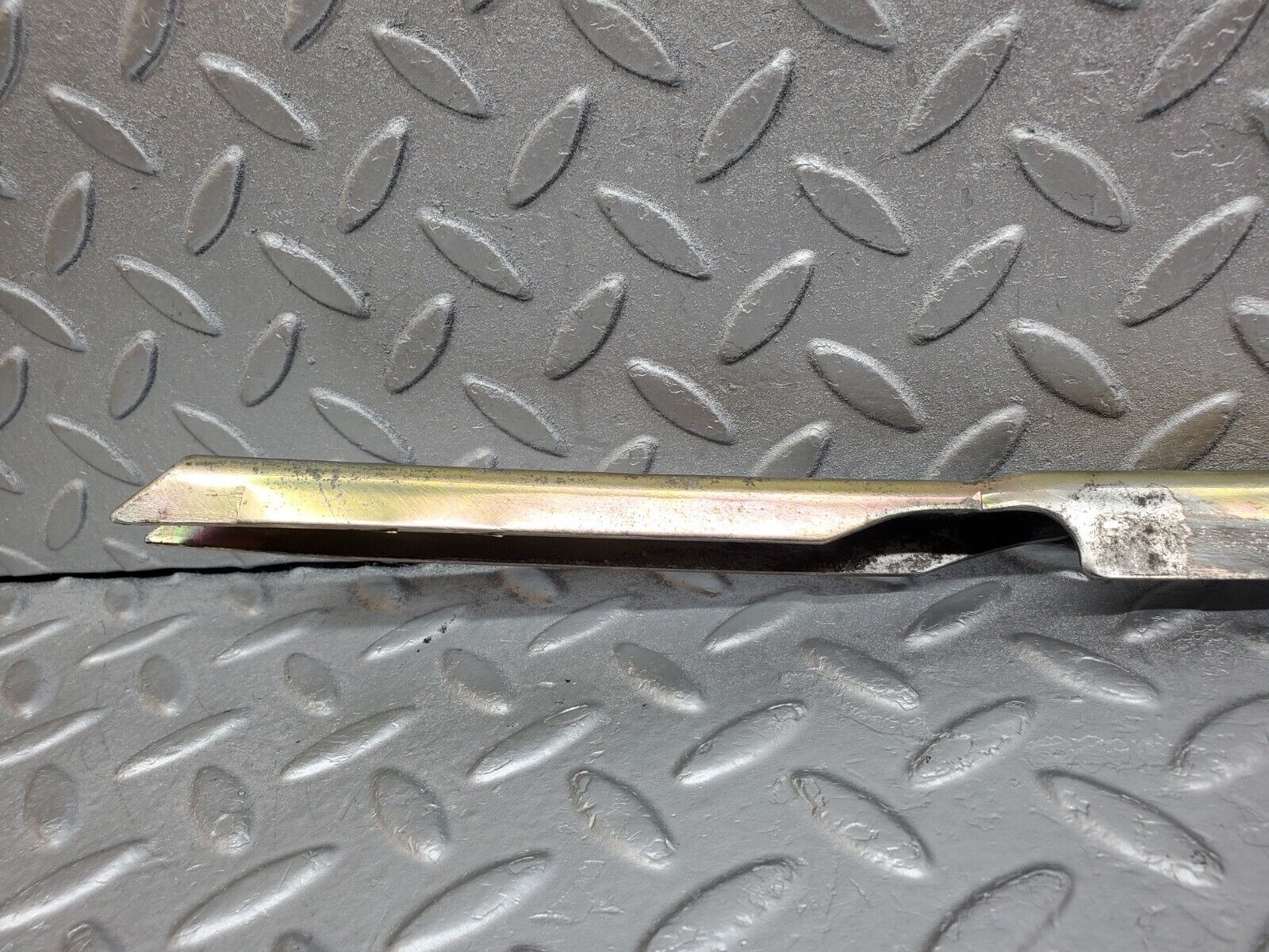 45242 Mercedes-Benz R129 300SL Coupe Left Door Front Window Channel