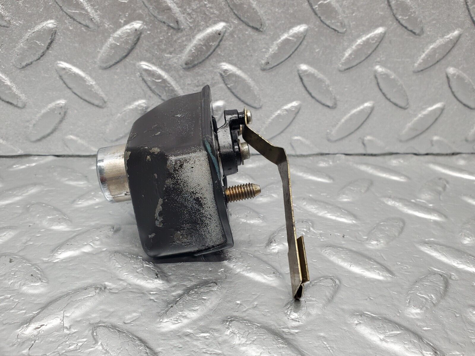 46471 Mercedes-Benz C123 280CE Coupe Trunk Lock No Key 1237580096 1237500385