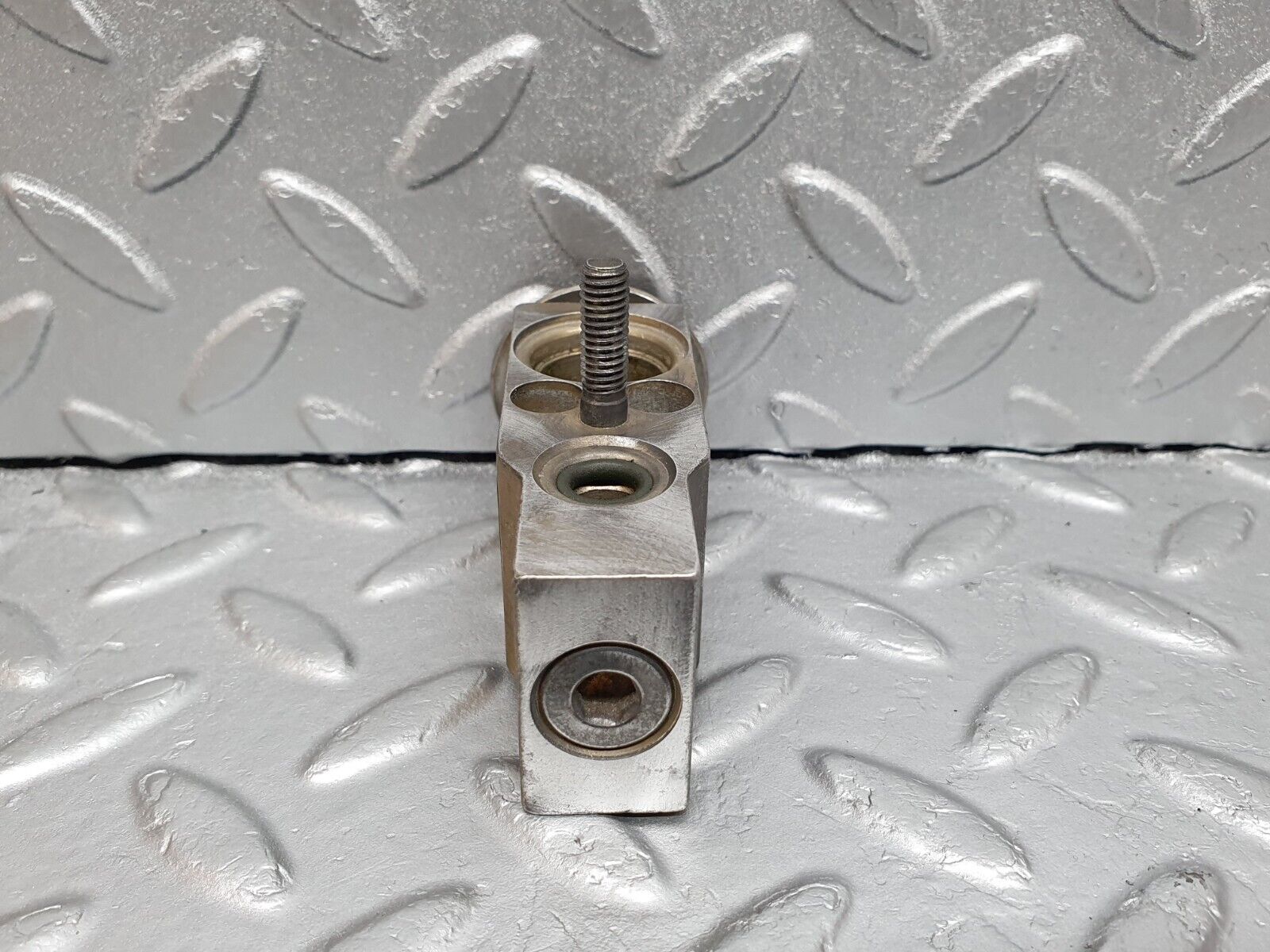 41918 Mercedes-Benz W202 C200 Air Conditioning Expansion Valve 2028300184