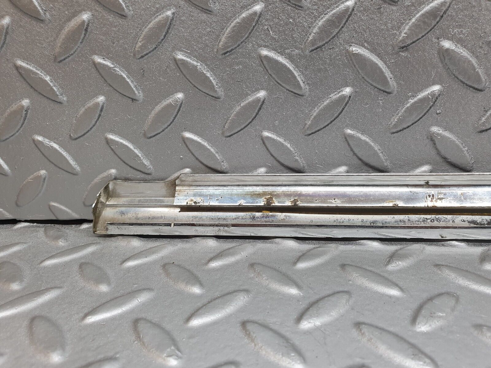 43464 Mercedes-Benz W108 280SE Rear Left Door Window Chrome Trim