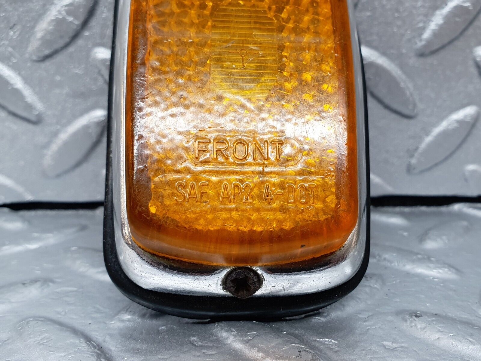 43120 Mercedes-Benz W108 280SE Front Right Side Position Light 0008260441