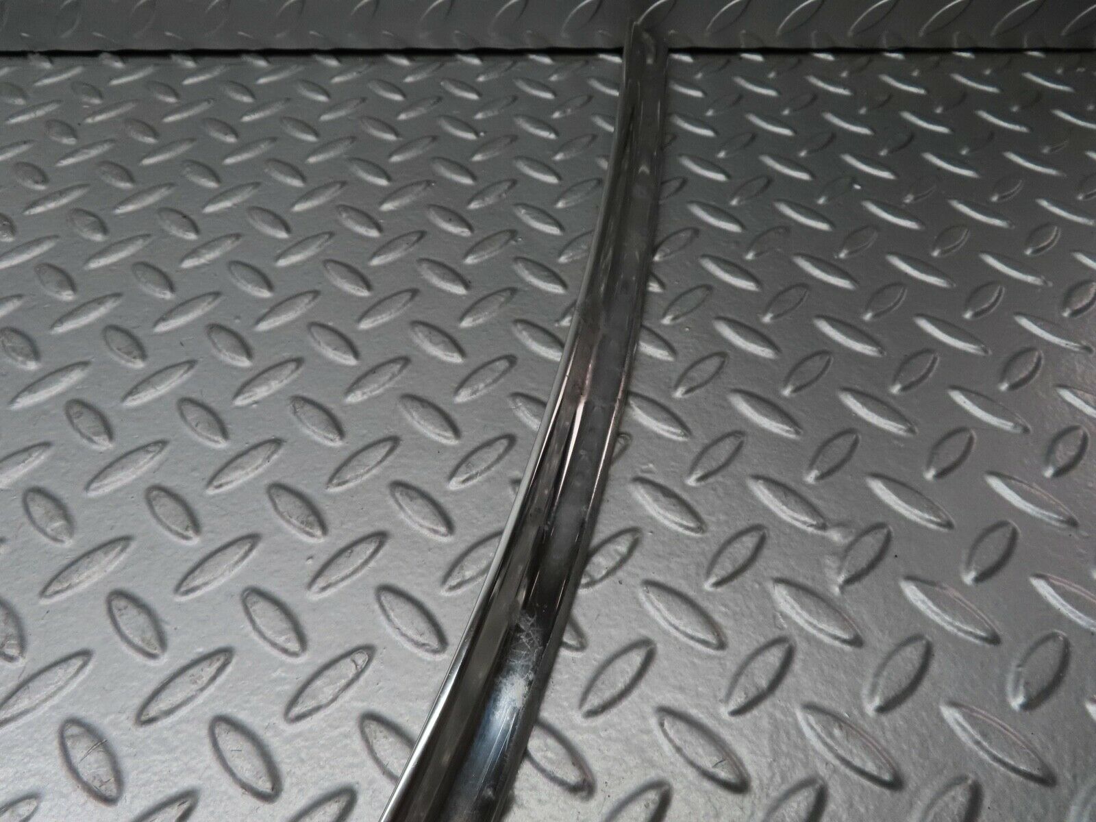 20539 Mercedes-Benz R107 450SL Soft Top Cover Chrome Moulding Trim