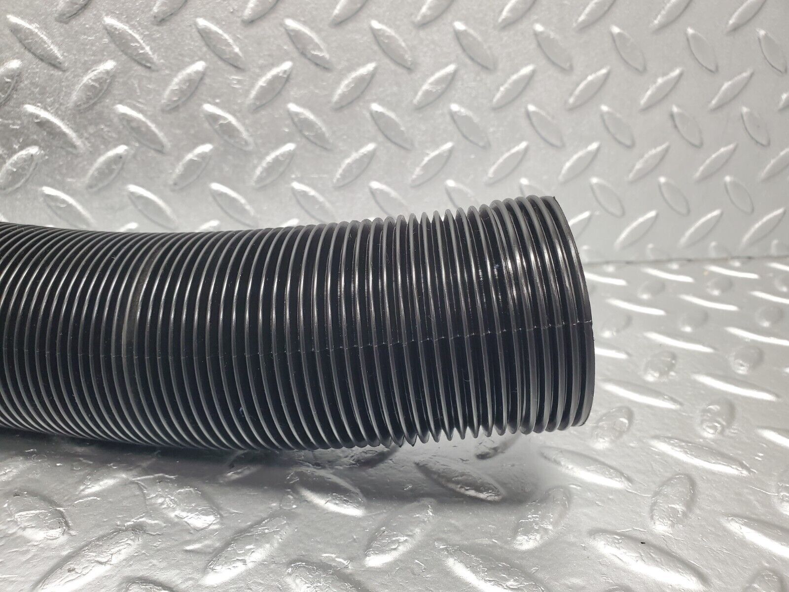 46338 Mercedes-Benz C123 280CE Coupe Heater Pipe Air Pipe Left Side