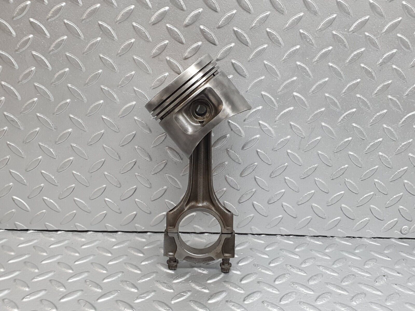 43077 Mercedes-Benz W123 Piston With Connecting Rod 95.485 mm 1020341