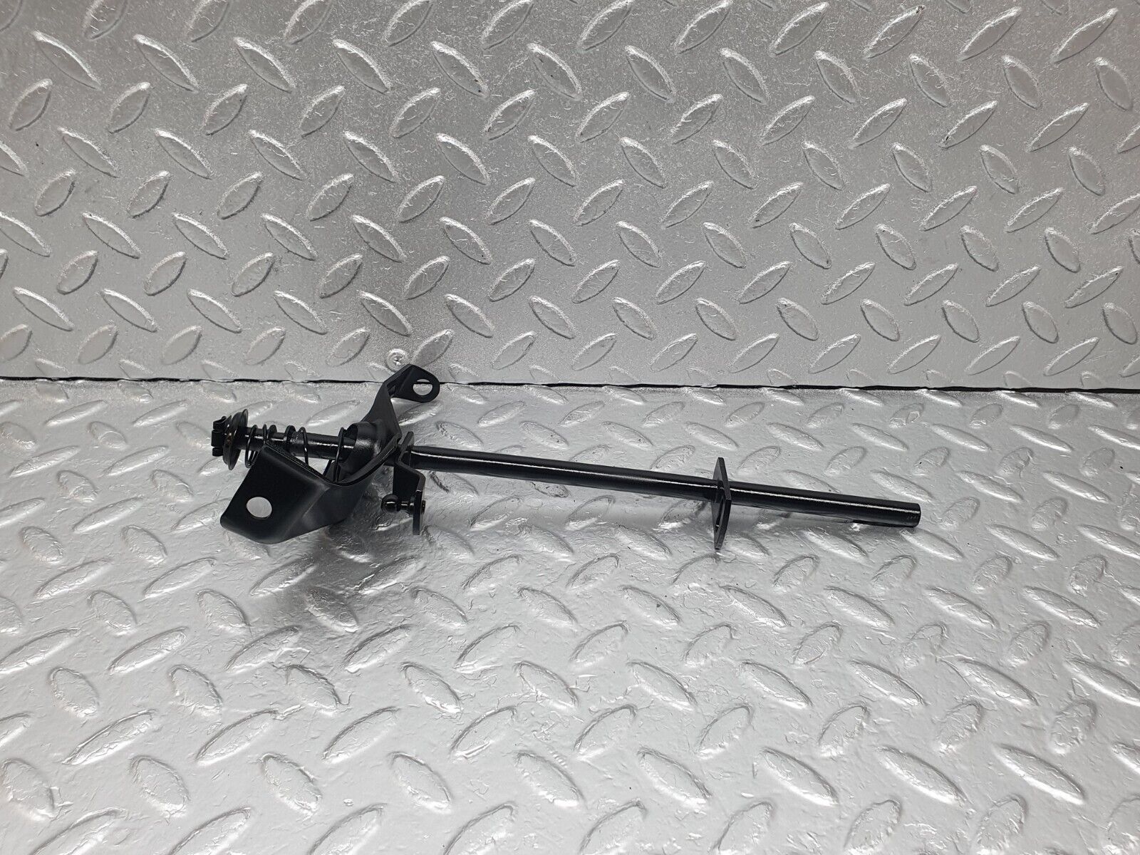 43569 Mercedes-Benz C126 380SEC Coupe Throttle Linkage