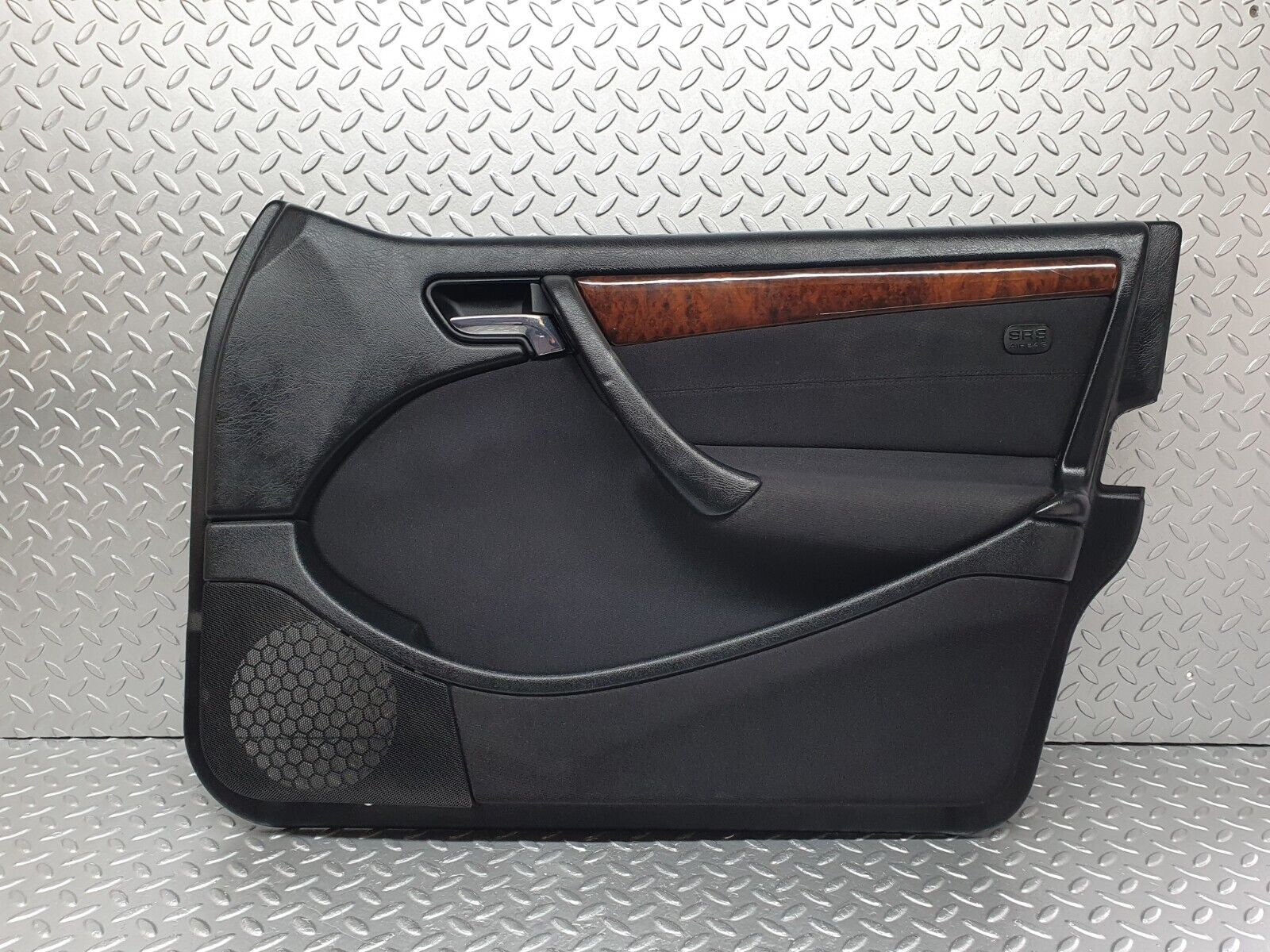 41771 Mercedes-Benz W202 C200 Front Right Door Card 2027601261