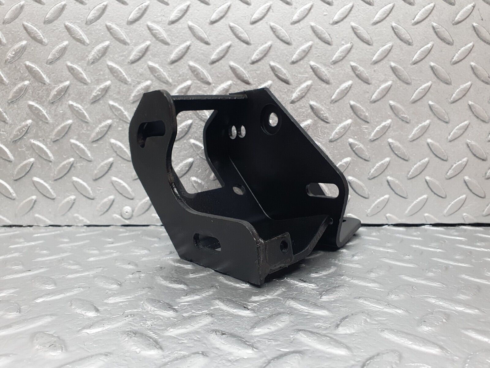 43338 Mercedes-Benz W108 280SE Power Steering Pump Bracket