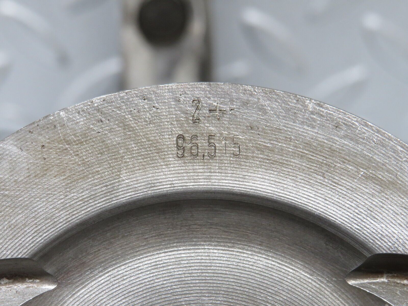 39302 Mercedes-Benz R107 500SL Piston With Connecting Rod 96,515mm