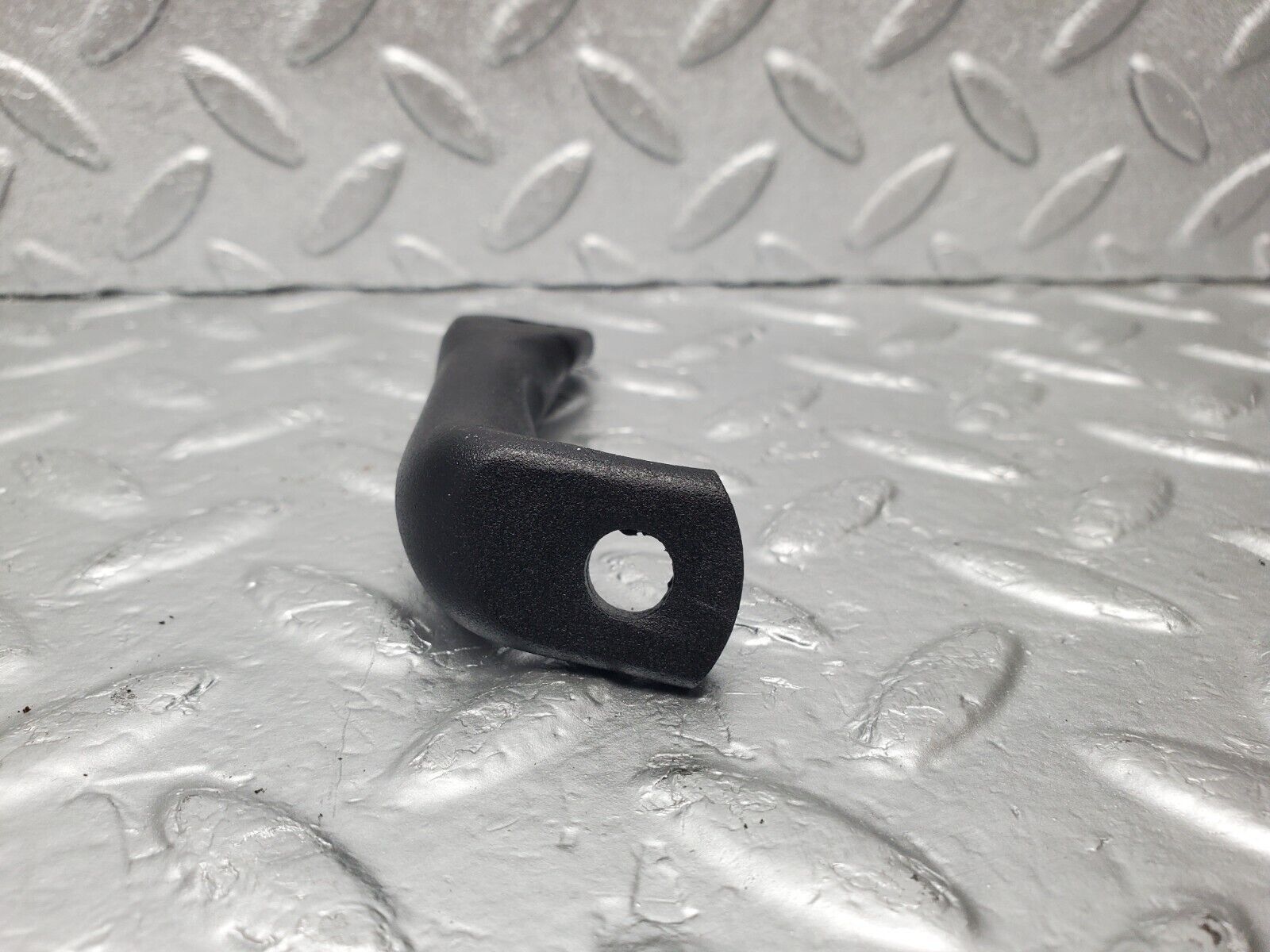 46647 Mercedes-Benz C123 280CE Coupe Power Steering Pump Holder Bracket