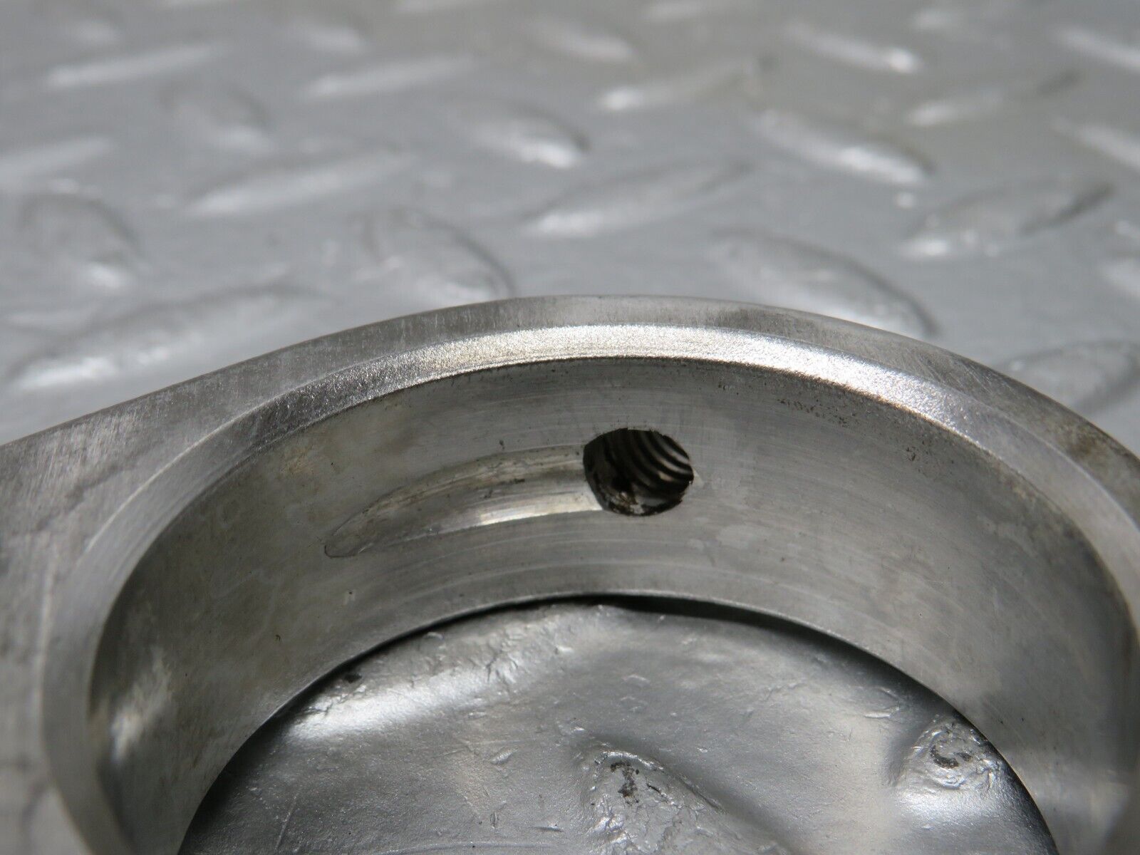 33001 Mercedes-Benz C107 R107 350 V8 Camshaft Tower Bearing 1160512112