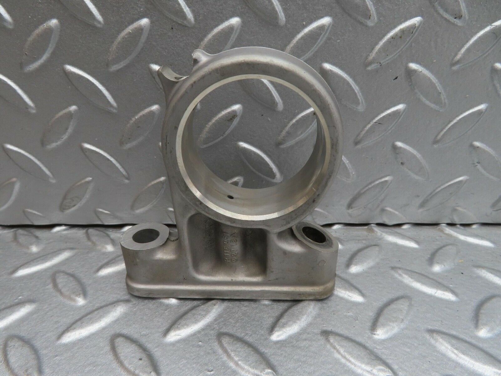 13730 Mercedes-Benz R107 450SL Camshaft Tower Bearing 1160512718