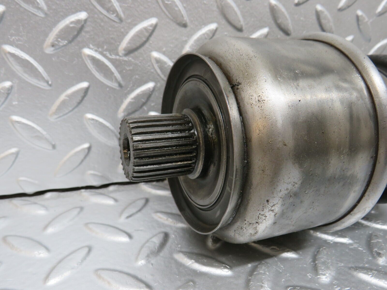 33019 Mercedes-Benz C107 R107 350 V8 Axle Shaft Drive Shaft