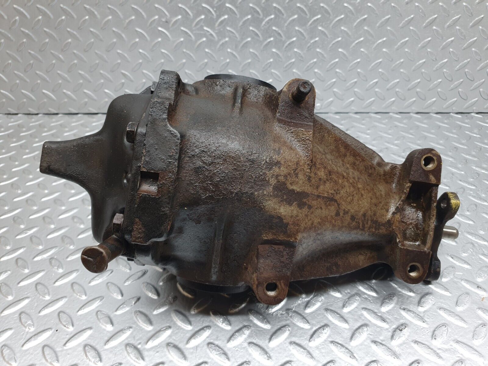 44206 Mercedes-Benz C123 230CE Coupe Rear Differential Ratio 3.58 1233510101