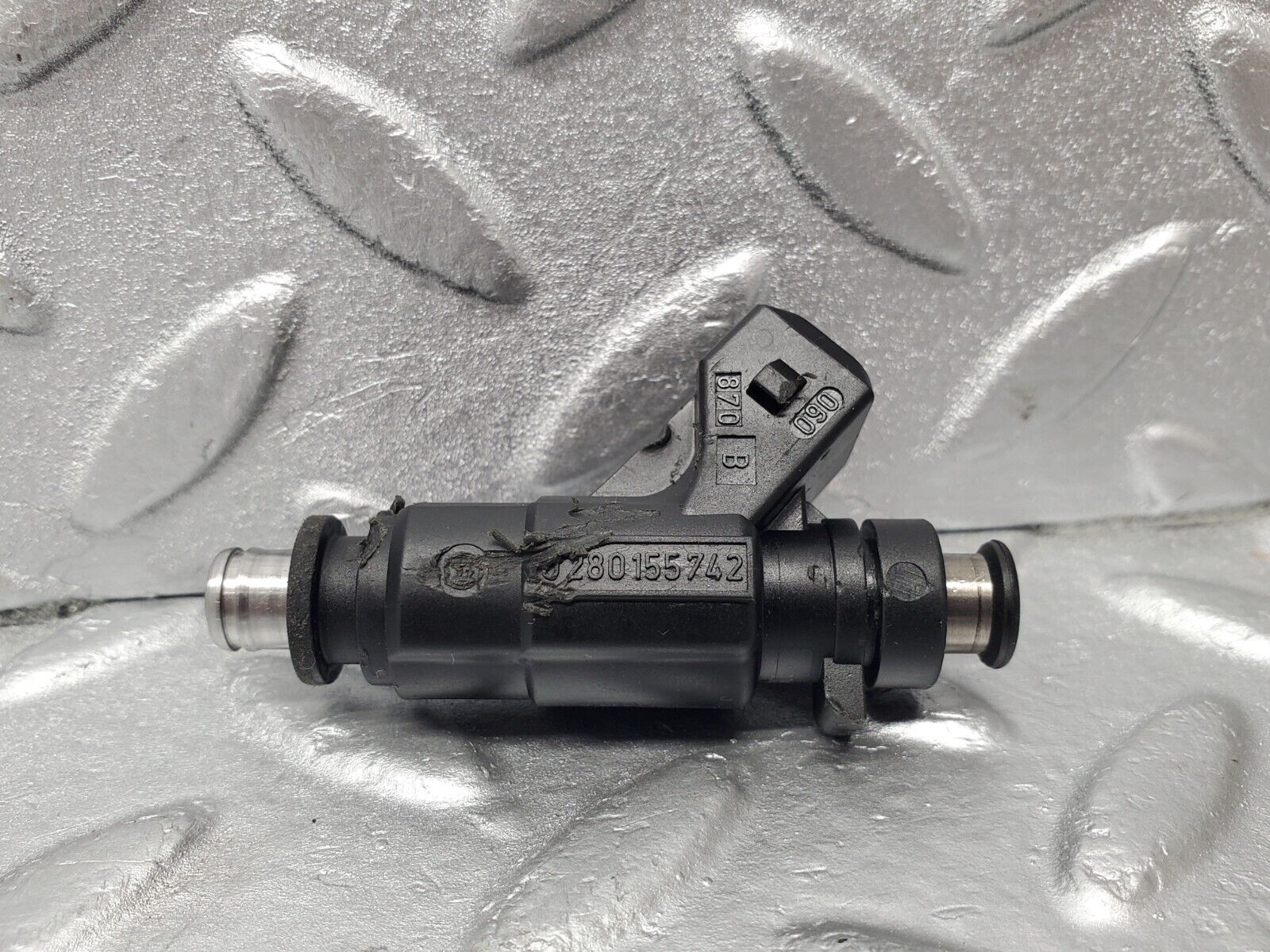 46779 Mercedes-Benz R129 320SL Coupe Fuel Injector Bosch 0280155742 1120780049