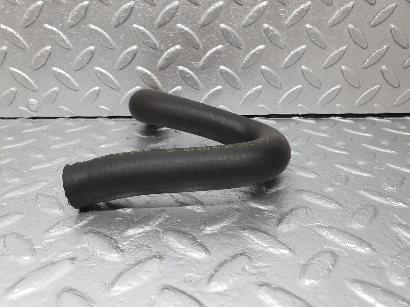 42552 Mercedes-Benz R129 320SL Coupe Heater Hose Pipe 1298324794