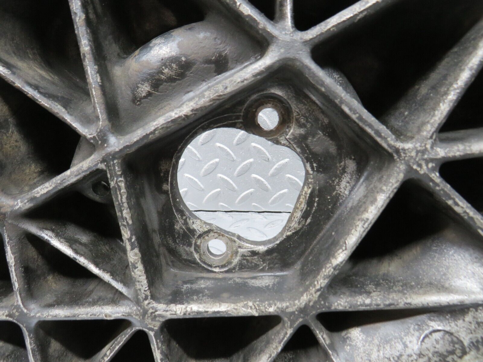 39313 Mercedes-Benz R107 500SL Trailing Arm Control Arm Rear Left 1263520404