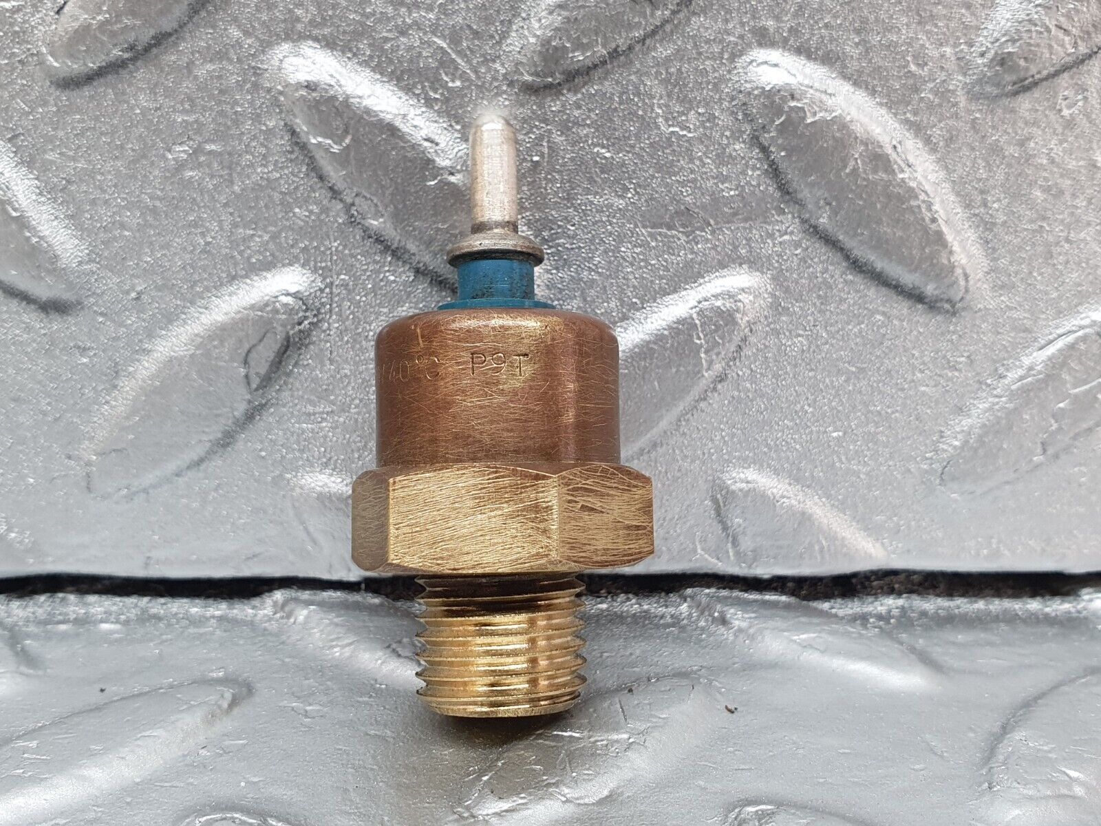 42965 Mercedes-Benz W201 190 2.0L Radiator Fan Temperature Switch 0055457024