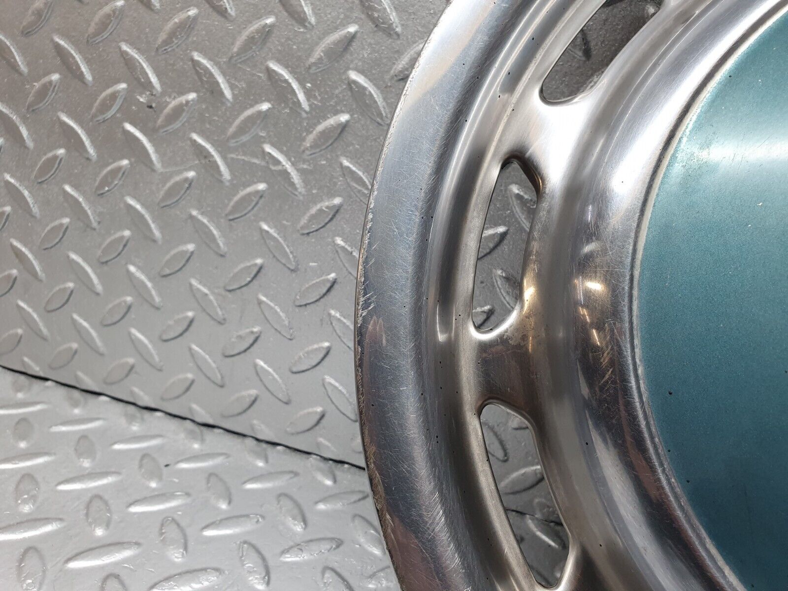 44163 Mercedes-Benz C123 230CE Coupe Wheel Hub Cap 14''