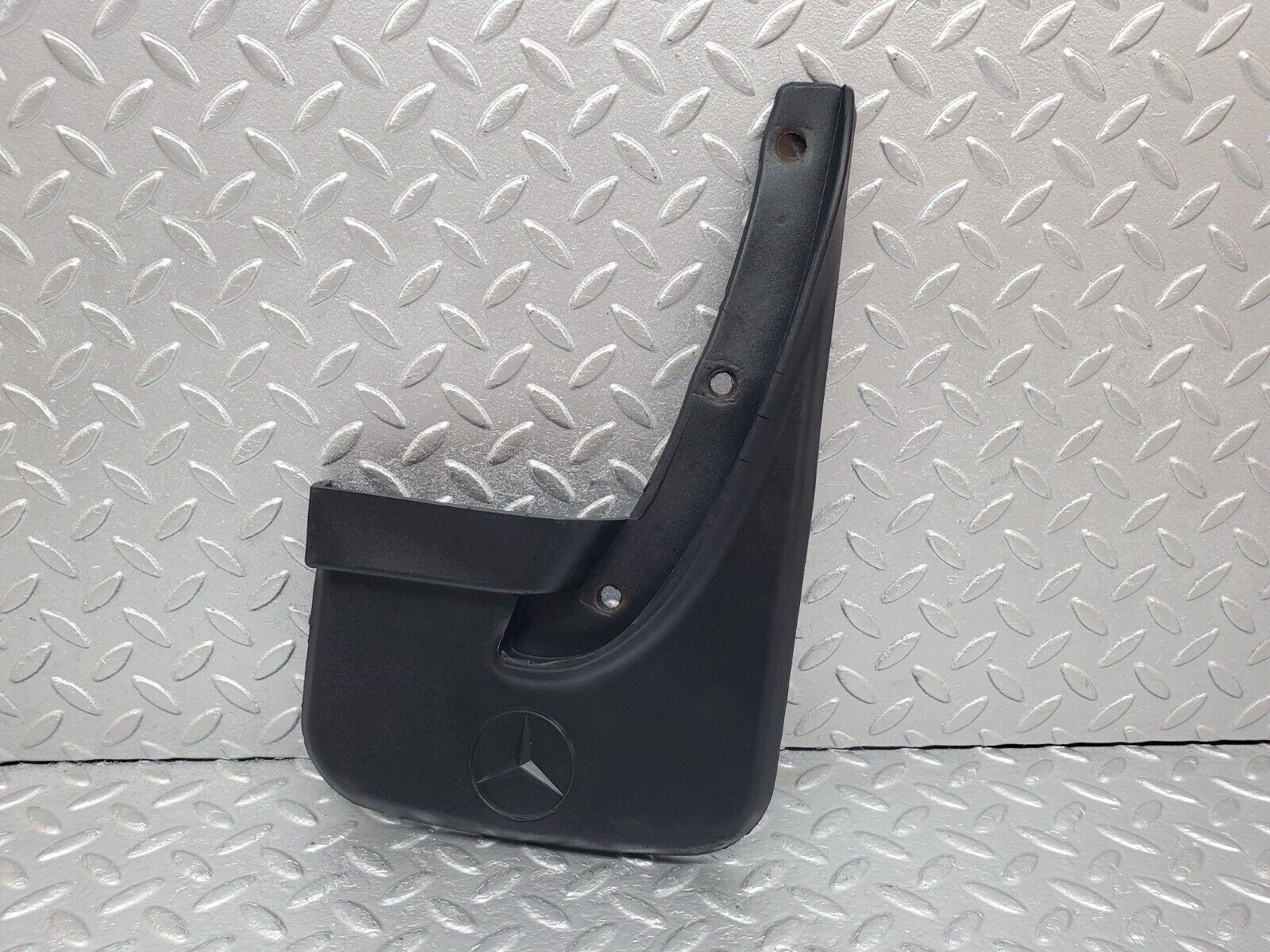 44833 Mercedes-Benz W124 220E Front Right Mud Flap