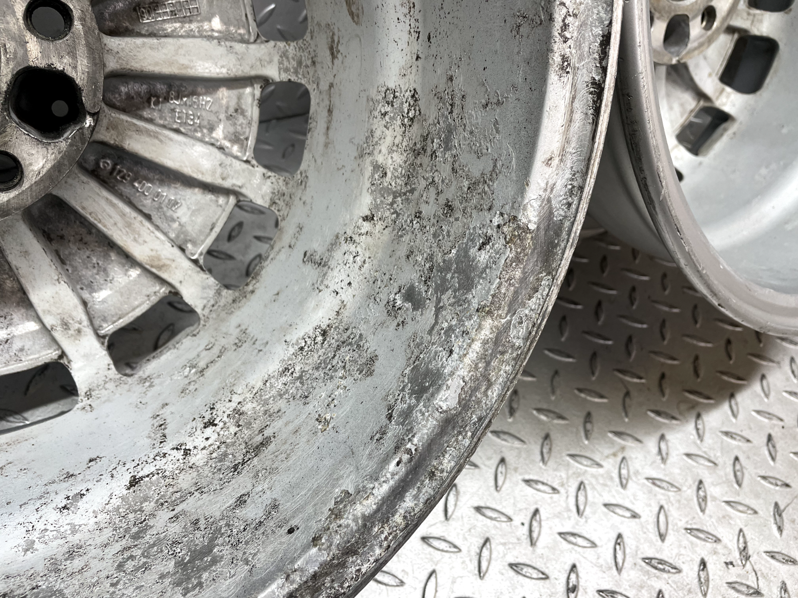 44245 Mercedes-Benz Alloy Wheel Set 8Jx16H2 ET34 1294000102