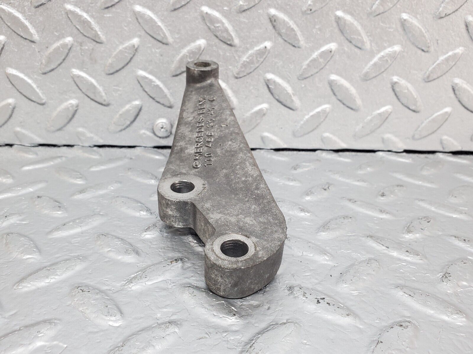 44401 Mercedes-Benz W123 280E Power Steering Pump Bracket 1104663141